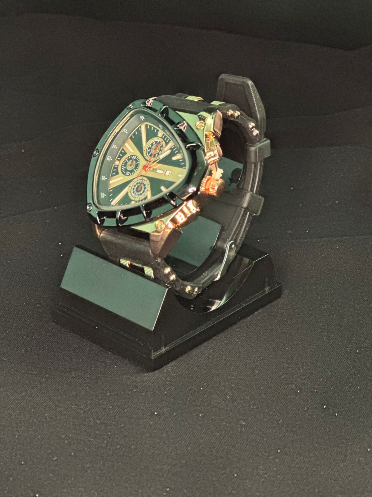 Cronógrafo Triangular Militar Camo — KD-RF01